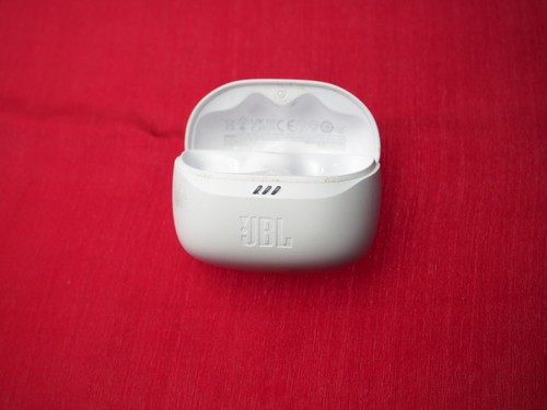 Jbl tune beam case - 2,