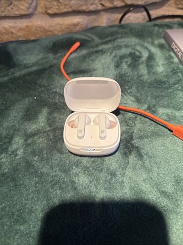 Jbl ear buds - ear, with