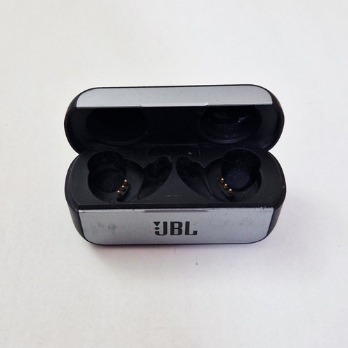 Jbl reflect flow charging case - charging,